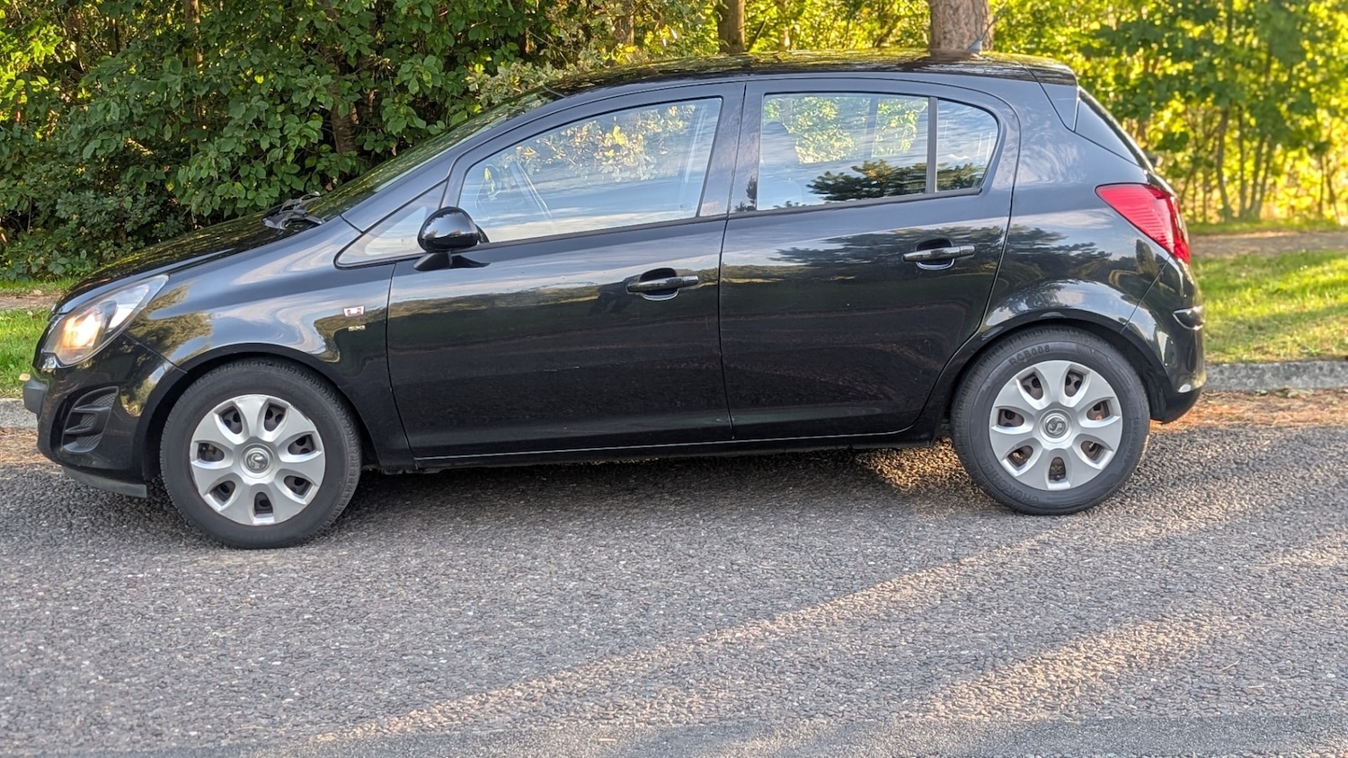 Used Vauxhall Corsa 2014 for sale - 76172481: Photo 2