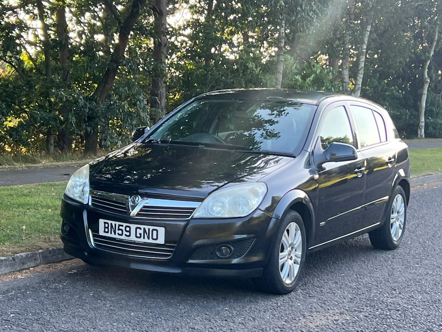 Used Vauxhall Astra 2009 for sale - 76244712: Photo 3
