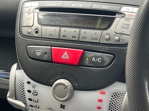 Used Peugeot 107 2014 for sale - 75459195: Photo 36