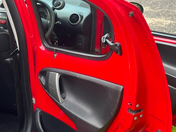 Used Peugeot 107 2014 for sale - 75459195: Photo 40