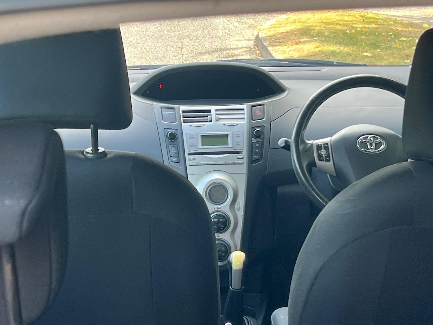 Used Toyota Yaris 2006 for sale - 76244632: Photo 10
