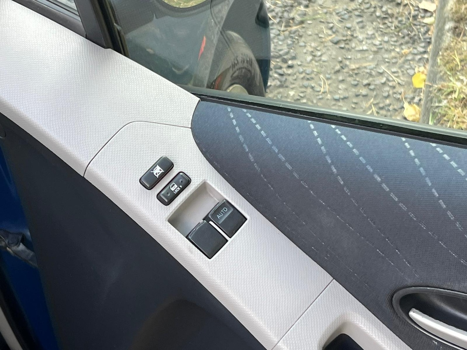 Used Toyota Yaris 2006 for sale - 76244632: Photo 18