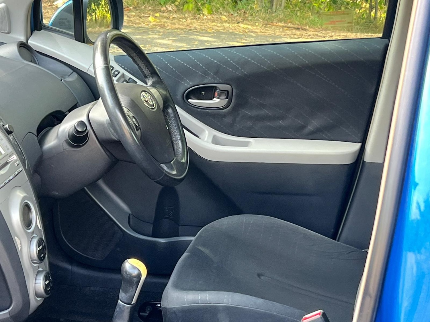 Used Toyota Yaris 2006 for sale - 76244632: Photo 19