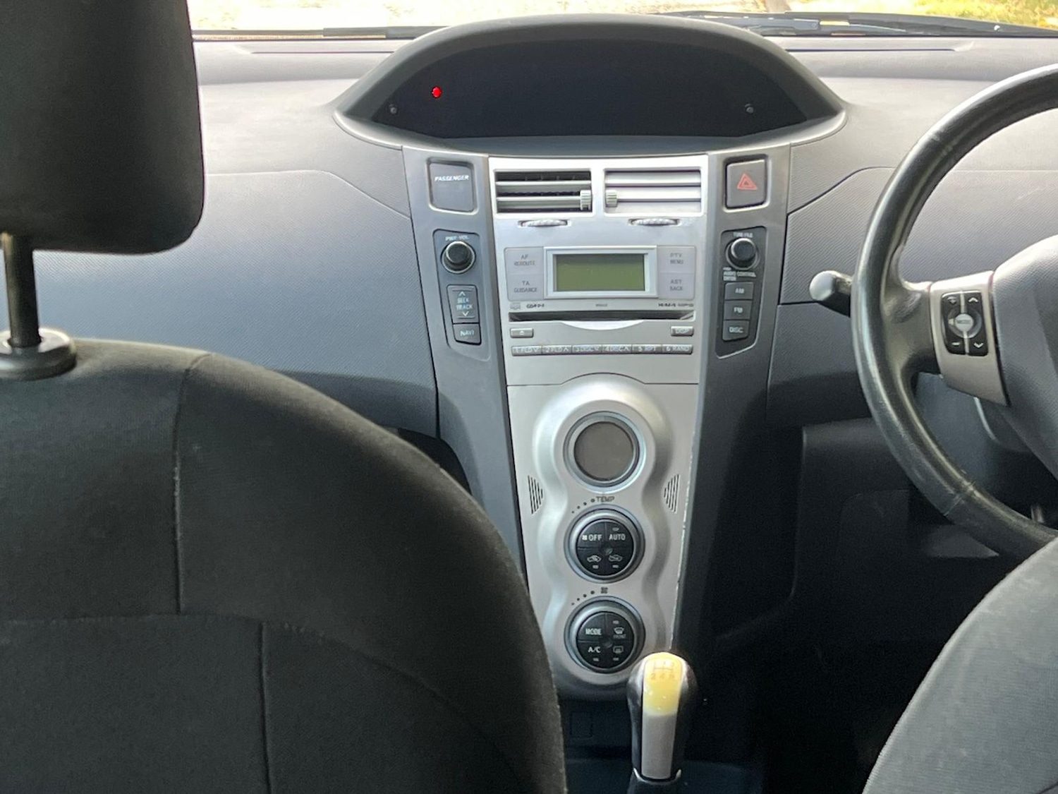 Used Toyota Yaris 2006 for sale - 76244632: Photo 24