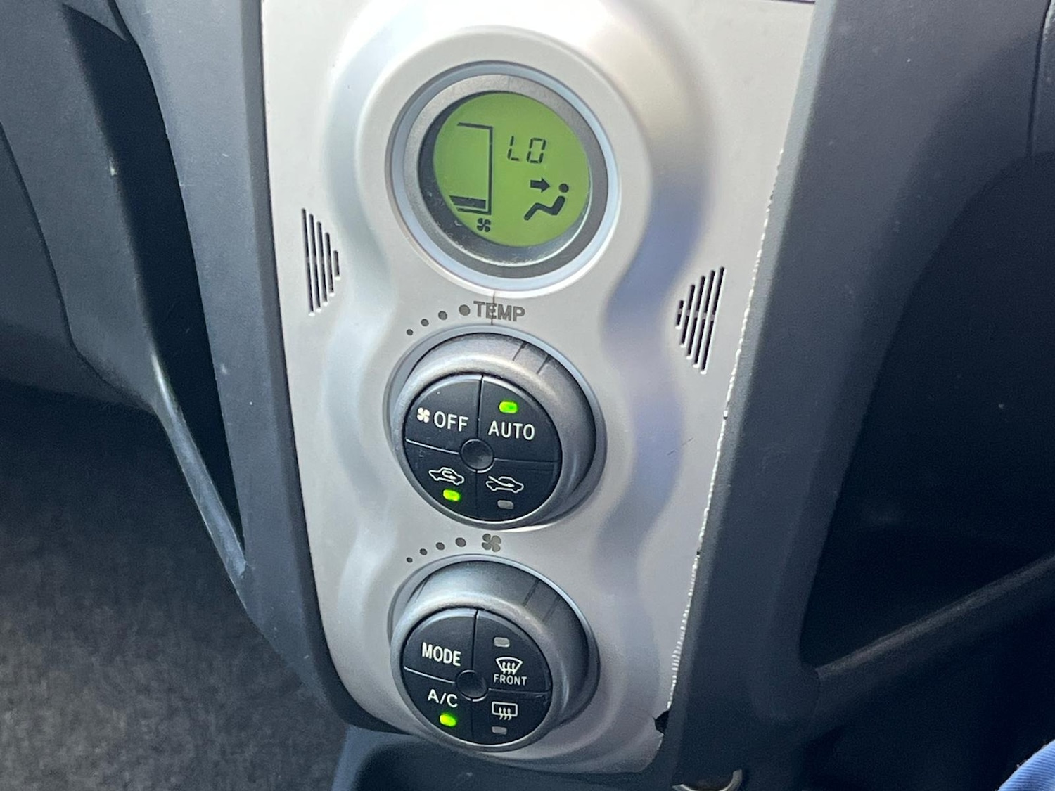 Used Toyota Yaris 2006 for sale - 76244632: Photo 55