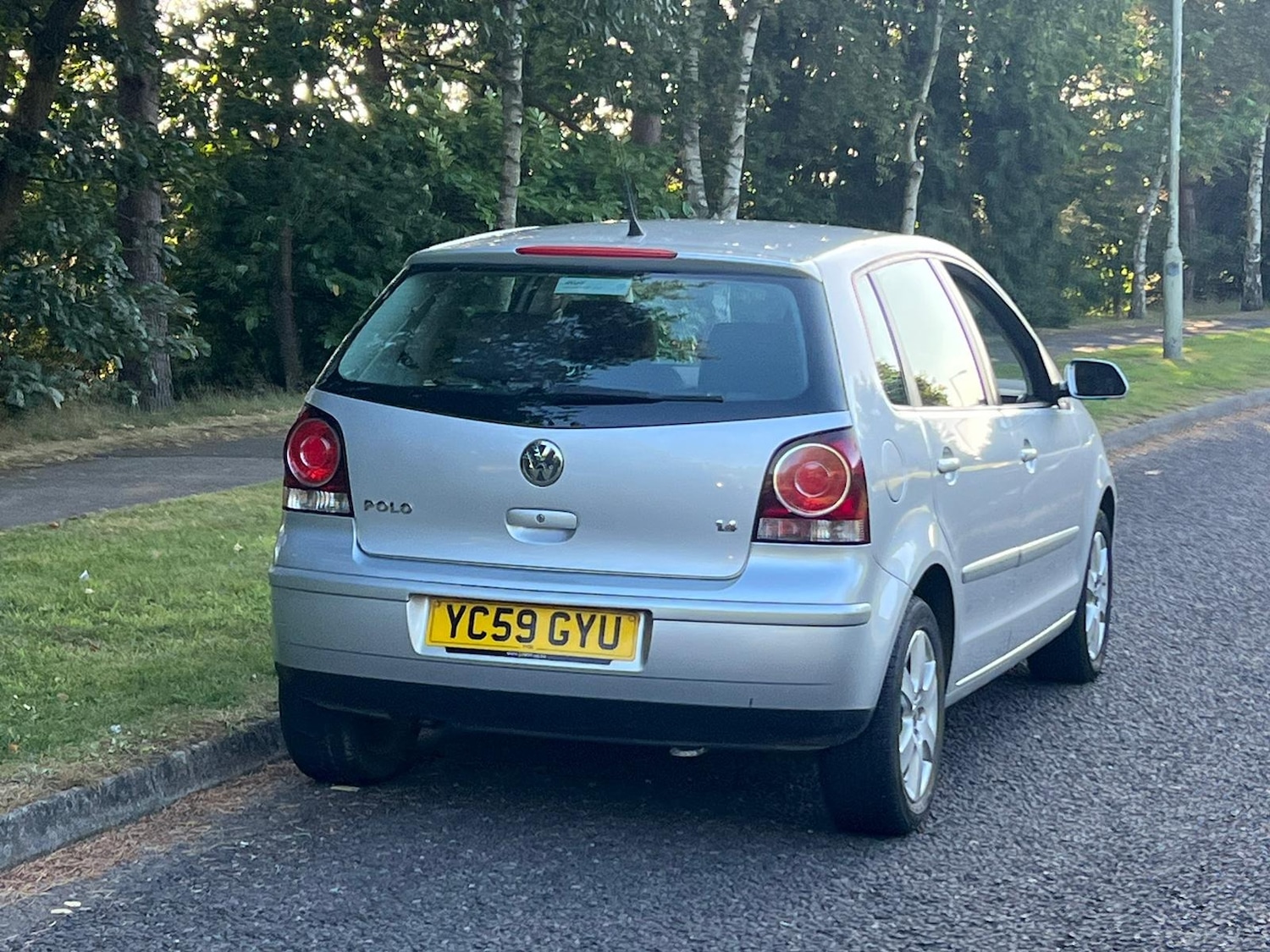 Used Volkswagen Polo 2009 for sale - 76244711: Photo 3
