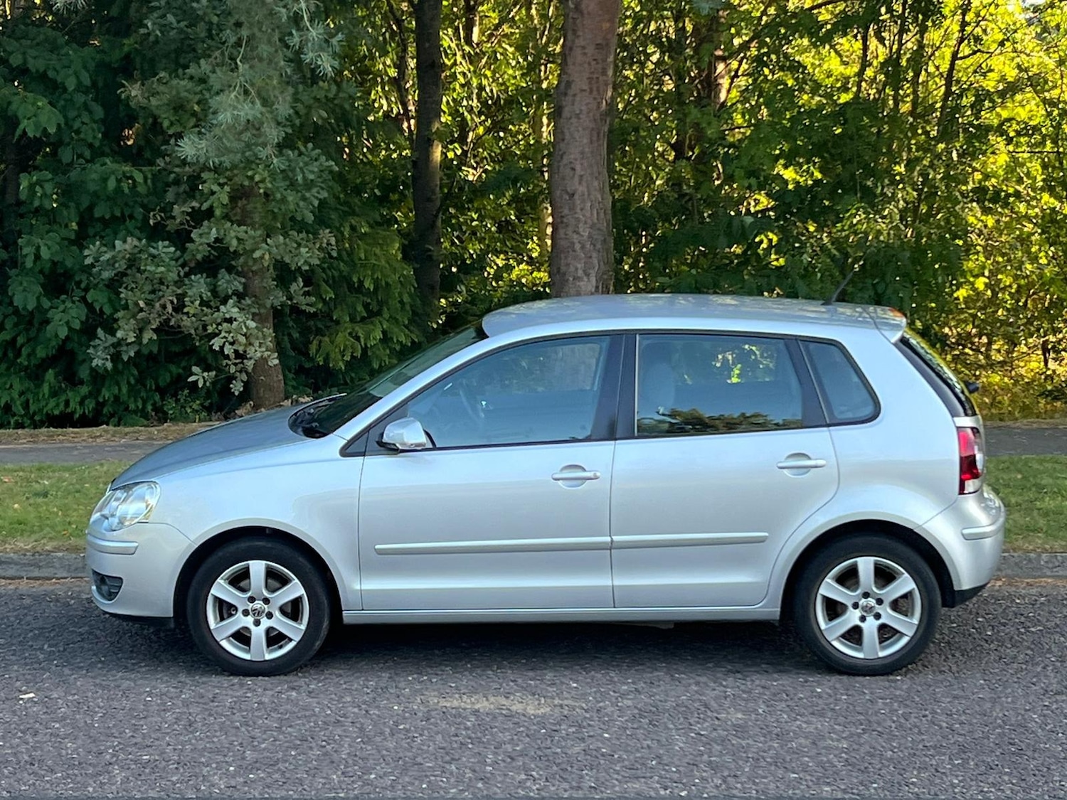 Used Volkswagen Polo 2009 for sale - 76244711: Photo 4