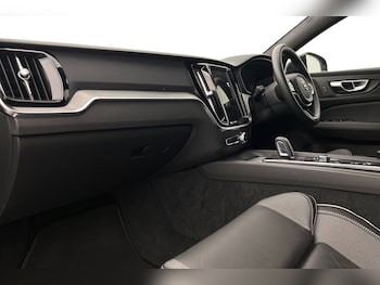 Used Volvo V60 2022 for sale - 75498788: Photo