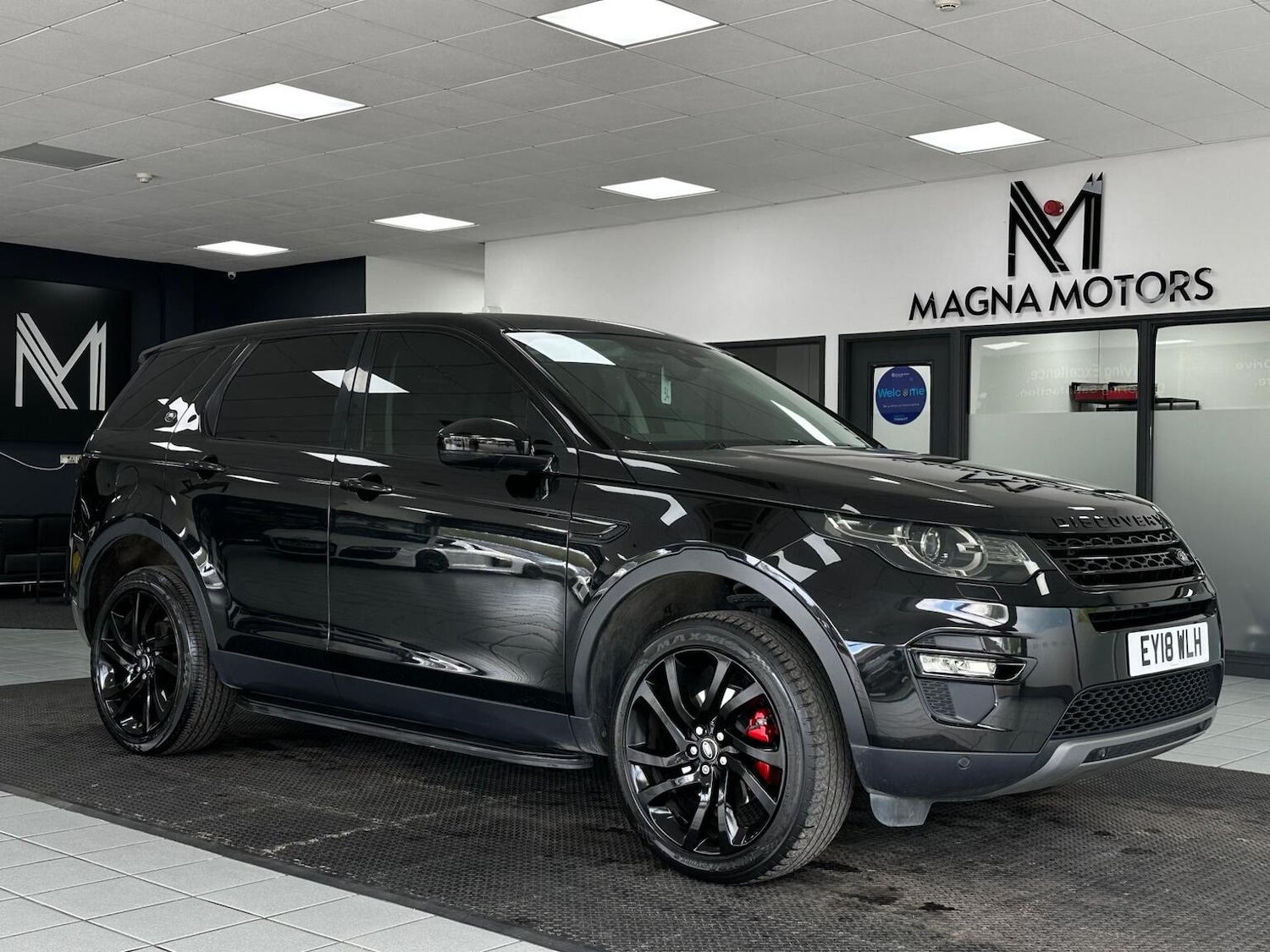 Used Land Rover Discovery Sport 2018 for sale - 76656244: Photo 2