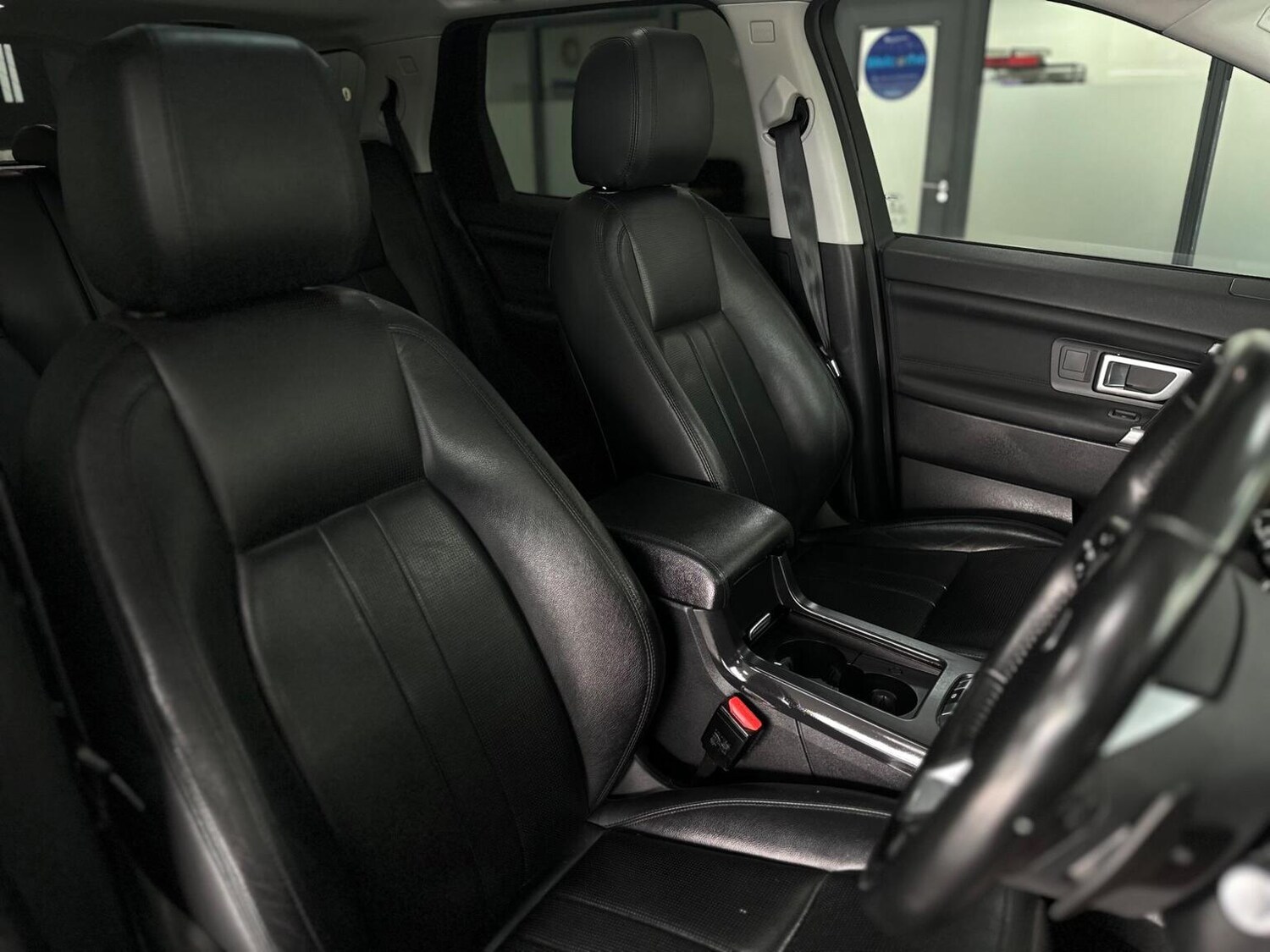 Used Land Rover Discovery Sport 2018 for sale - 76656244: Photo 25