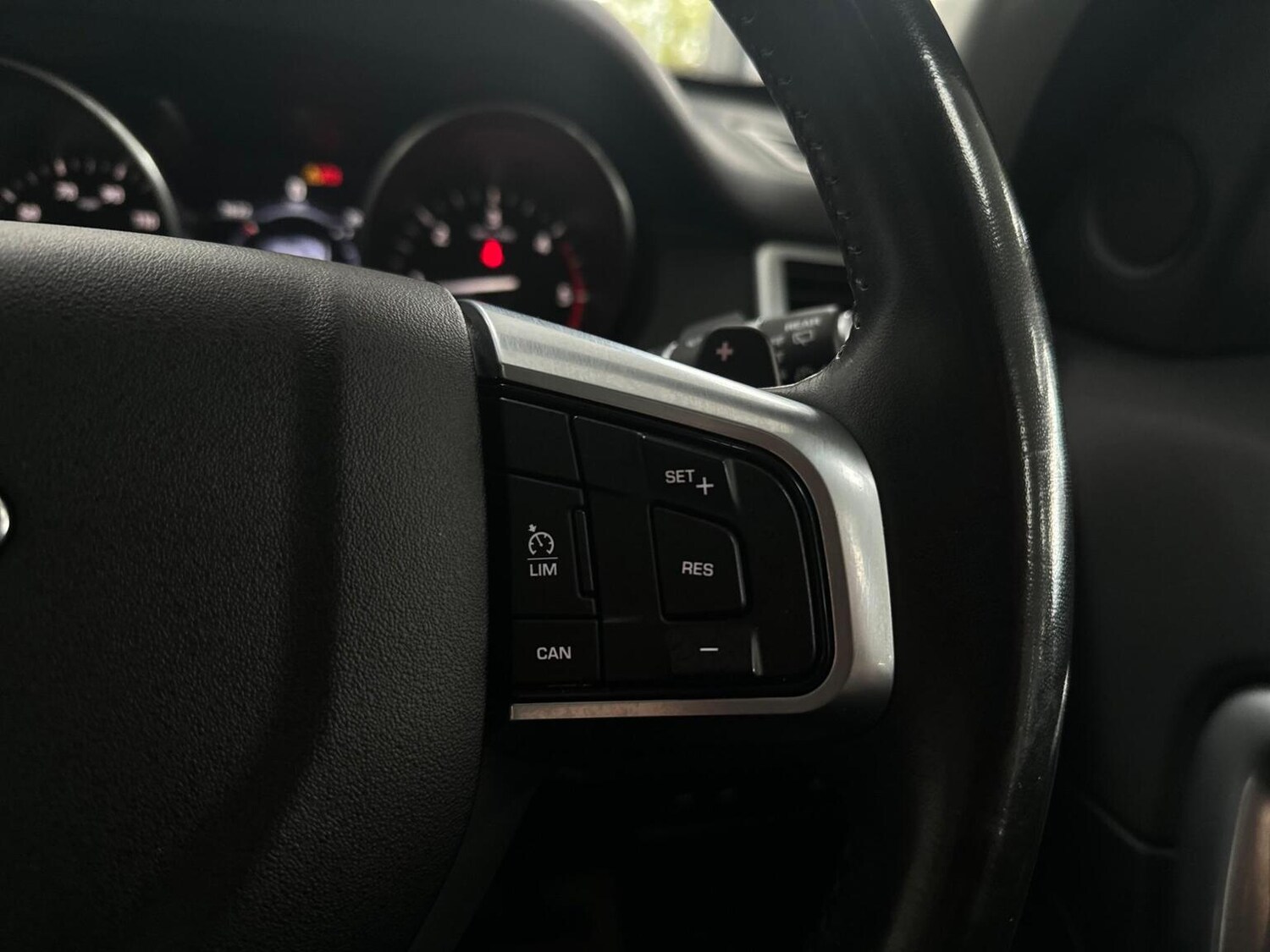 Used Land Rover Discovery Sport 2018 for sale - 76656244: Photo 29