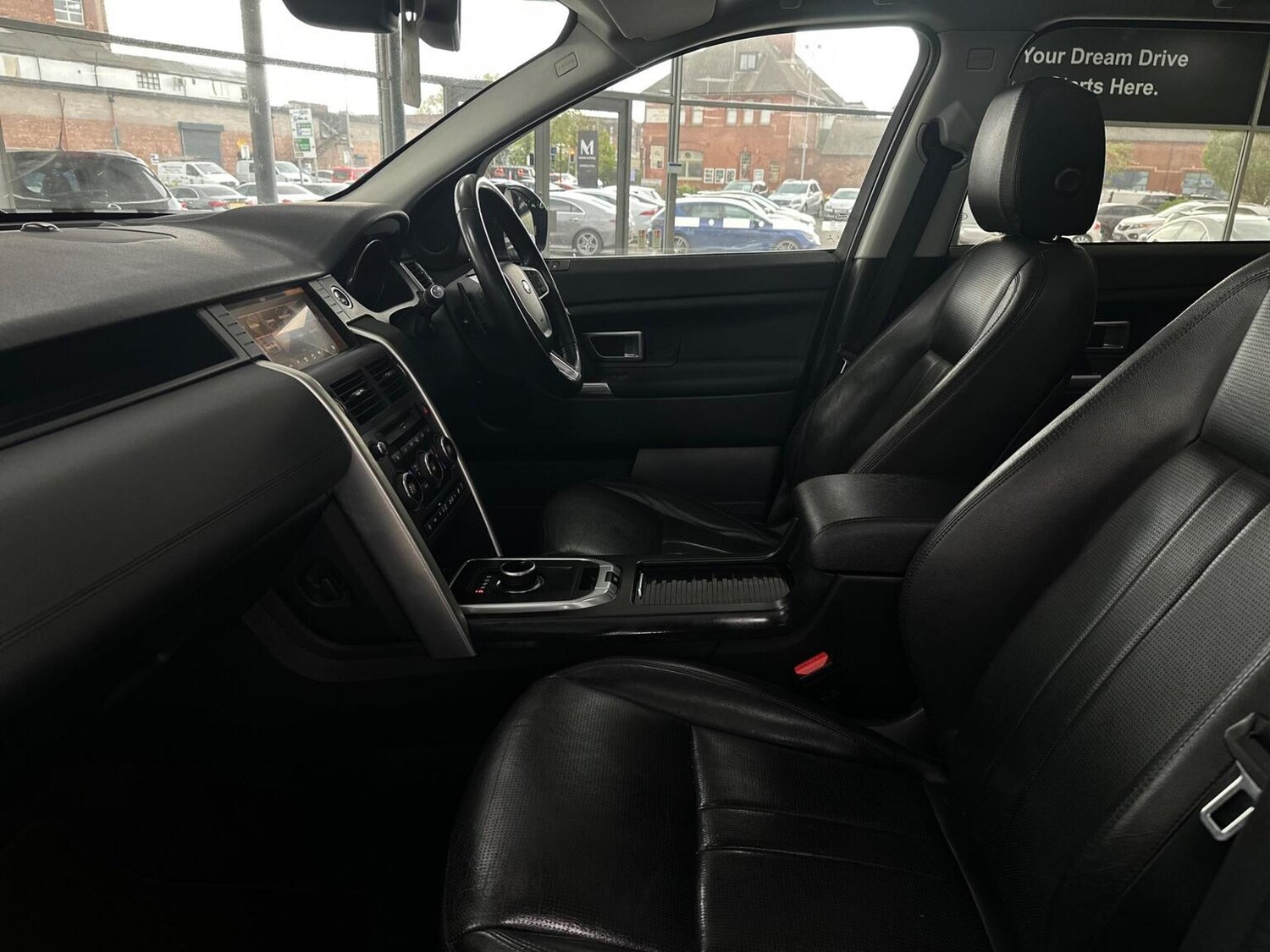 Used Land Rover Discovery Sport 2018 for sale - 76656244: Photo 45