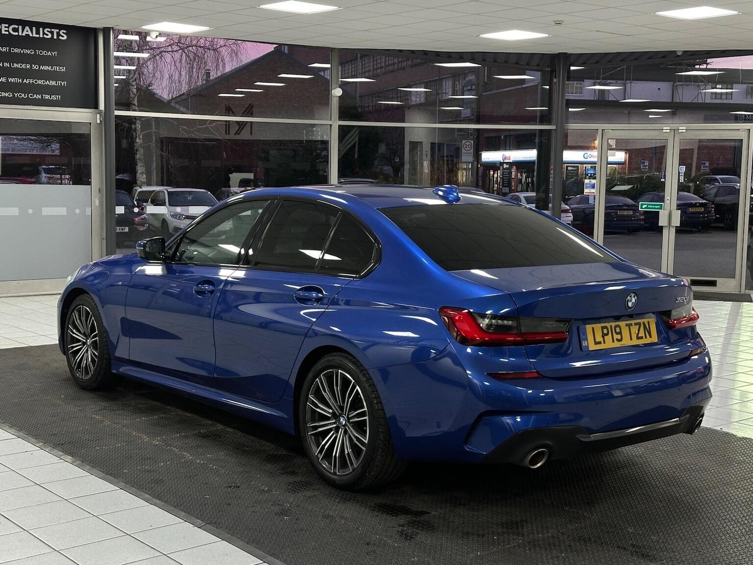 Used BMW 3 Series 2019 for sale - 76777045: Photo 10