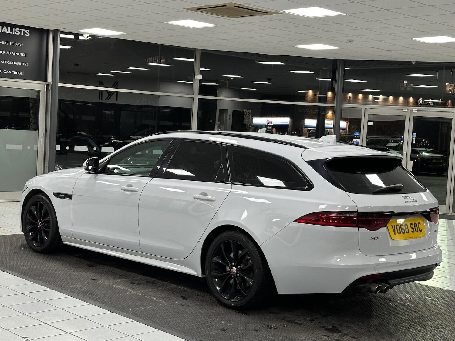 Used Jaguar XF 2018 for sale - 76655983: Photo 11