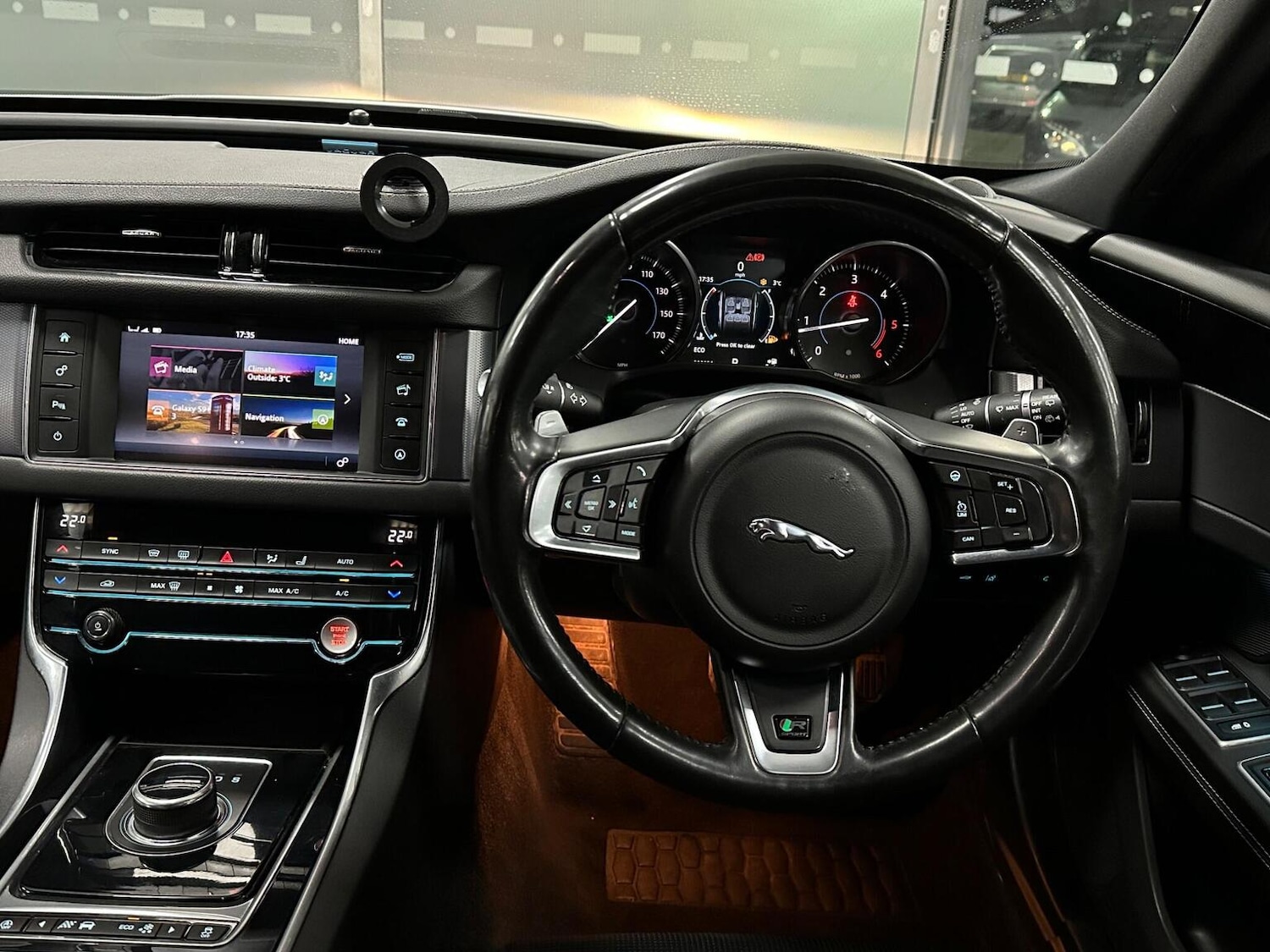 Used Jaguar XF 2018 for sale - 76655983: Photo 19