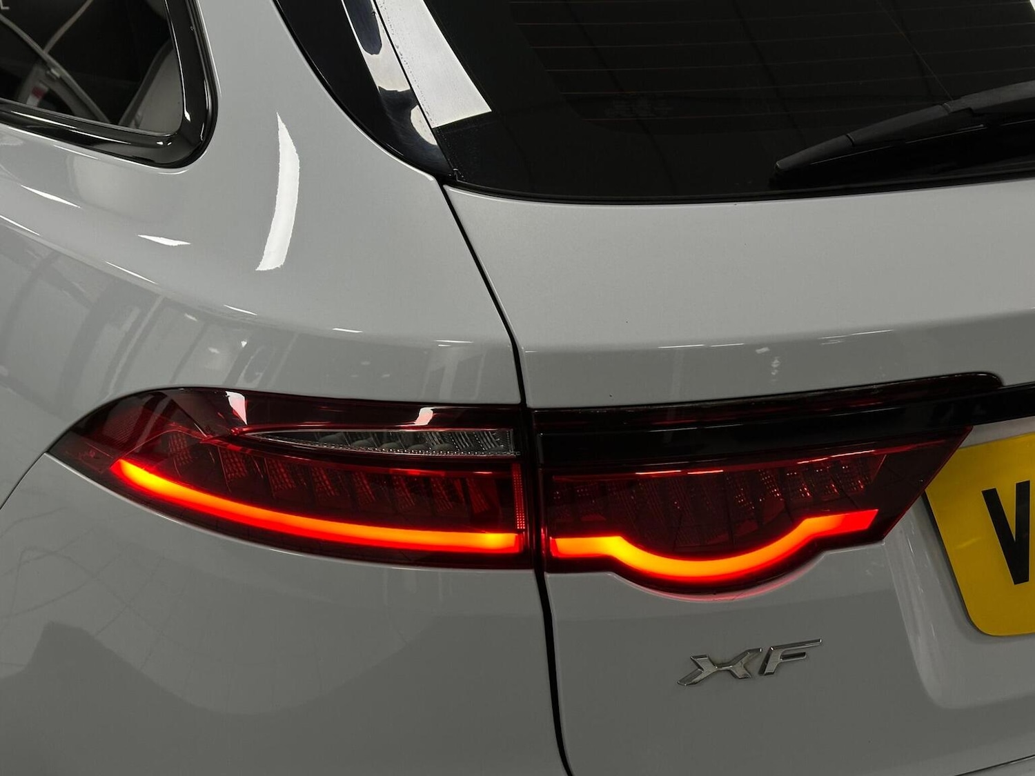 Used Jaguar XF 2018 for sale - 76655983: Photo 41