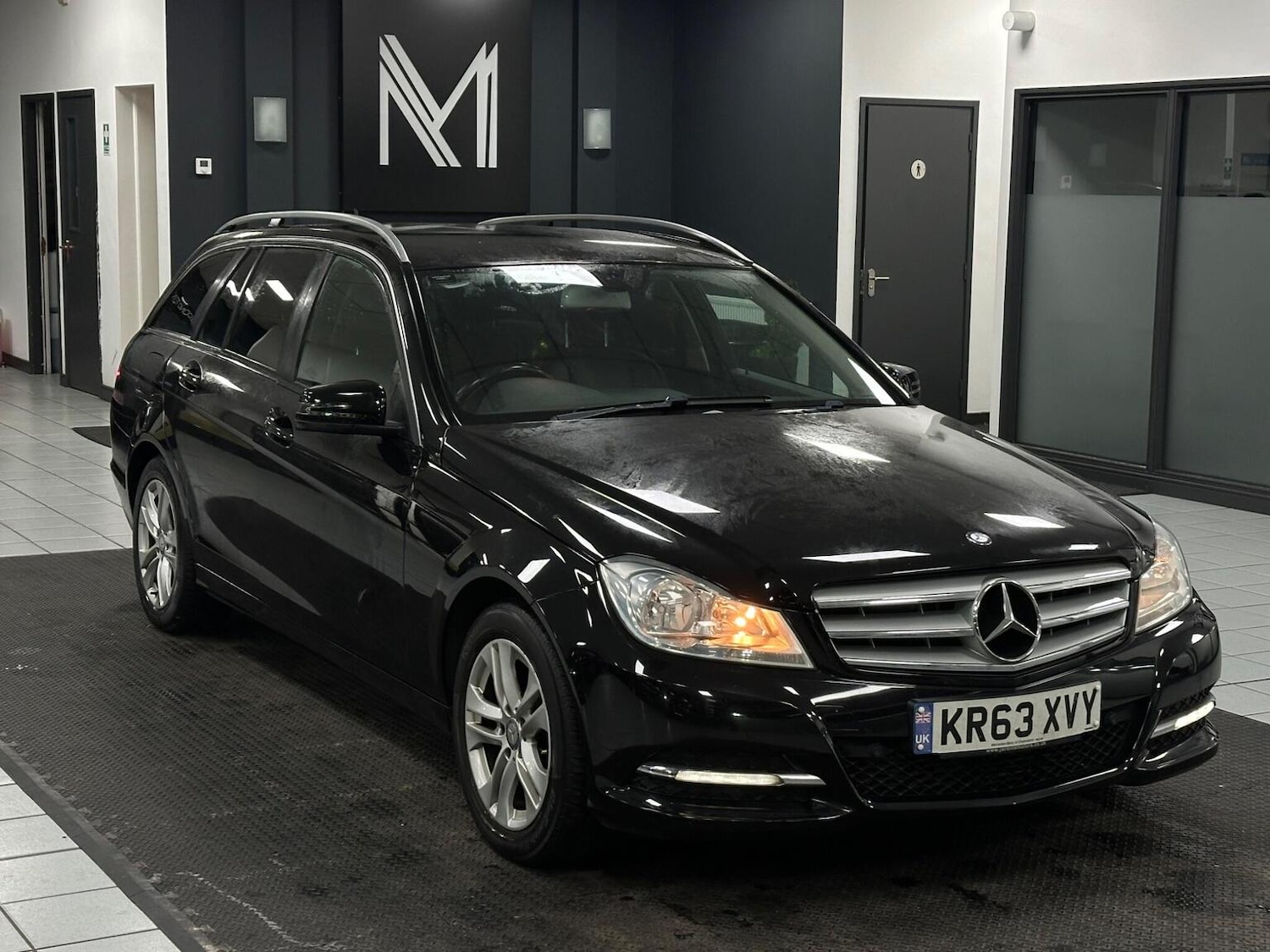 Used Mercedes-Benz C Class 2013 for sale - 76807241: Photo 3