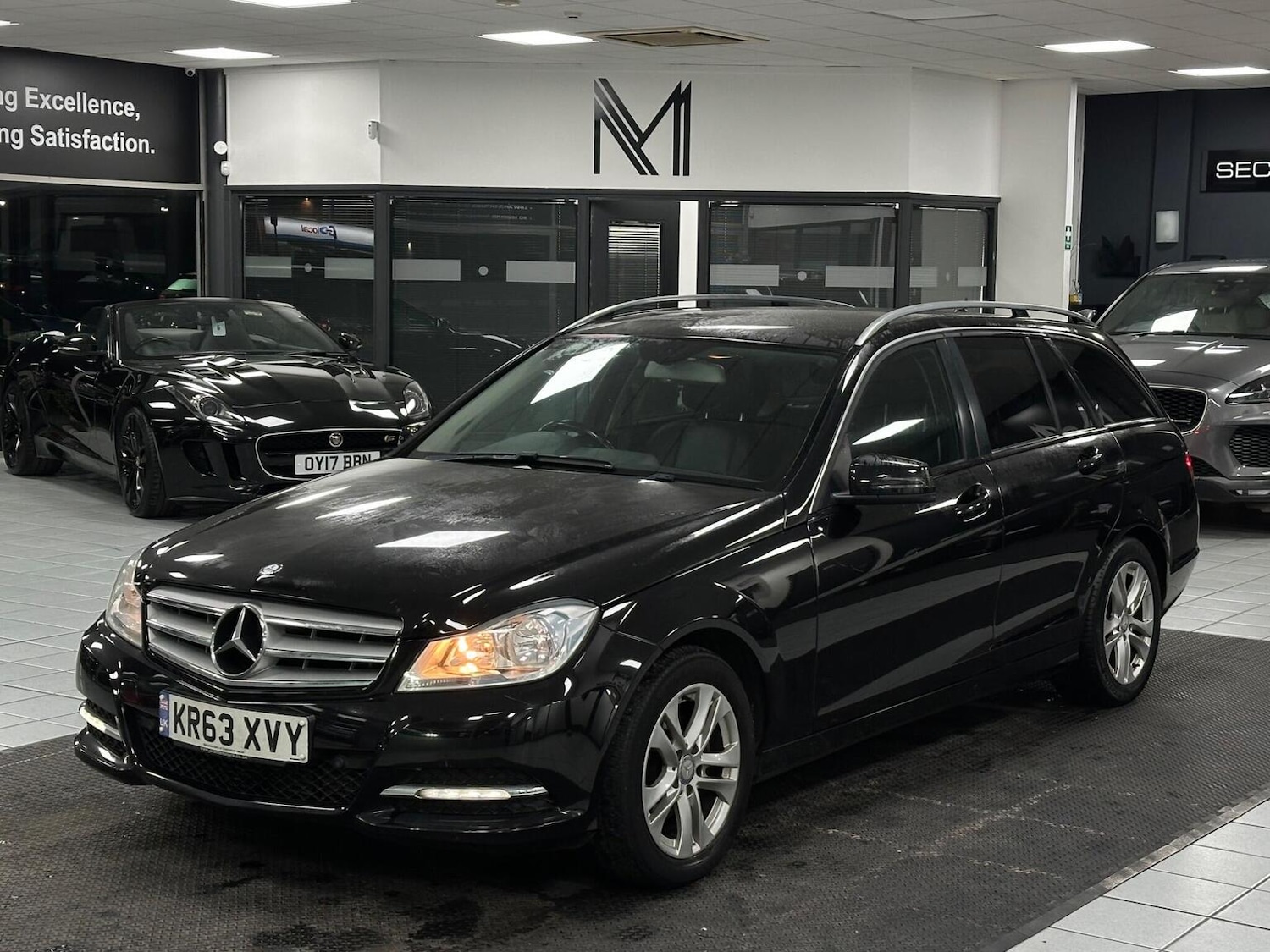 Used Mercedes-Benz C Class 2013 for sale - 76807241: Photo 5