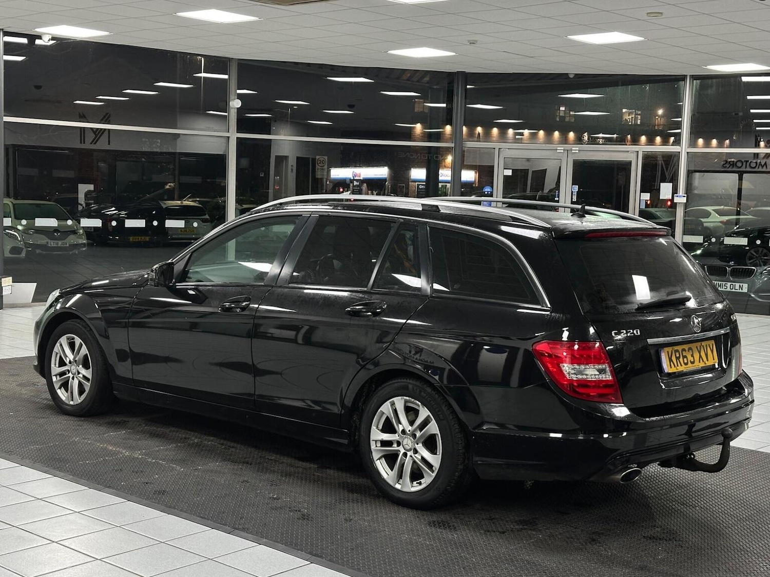 Used Mercedes-Benz C Class 2013 for sale - 76807241: Photo 8