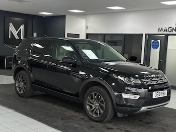 Used Land Rover Discovery Sport 2018 for sale - 76656231: Photo