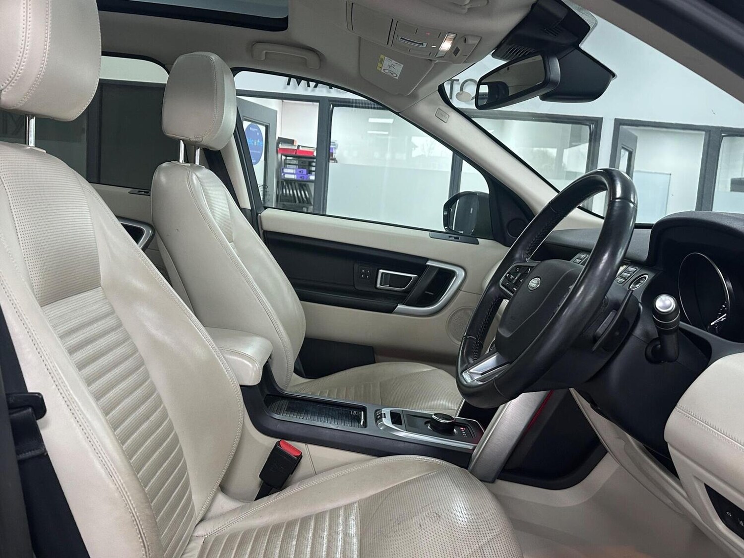 Used Land Rover Discovery Sport 2018 for sale - 76656231: Photo 22