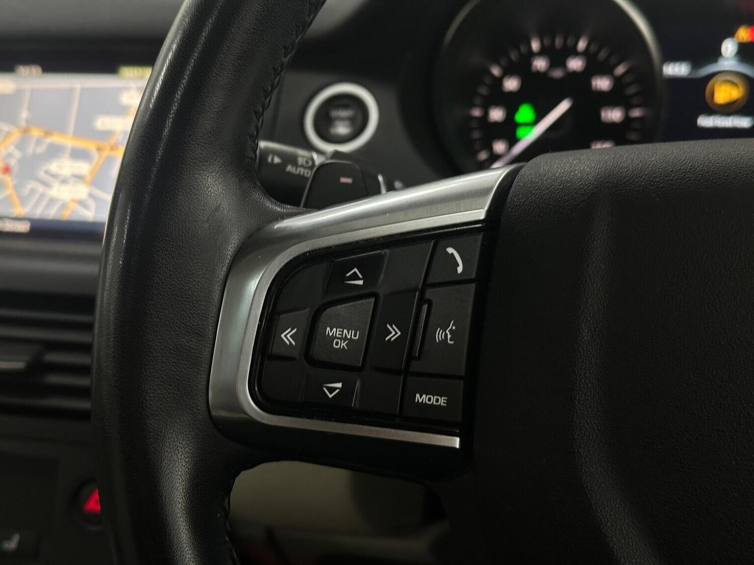 Used Land Rover Discovery Sport 2018 for sale - 76656231: Photo 25