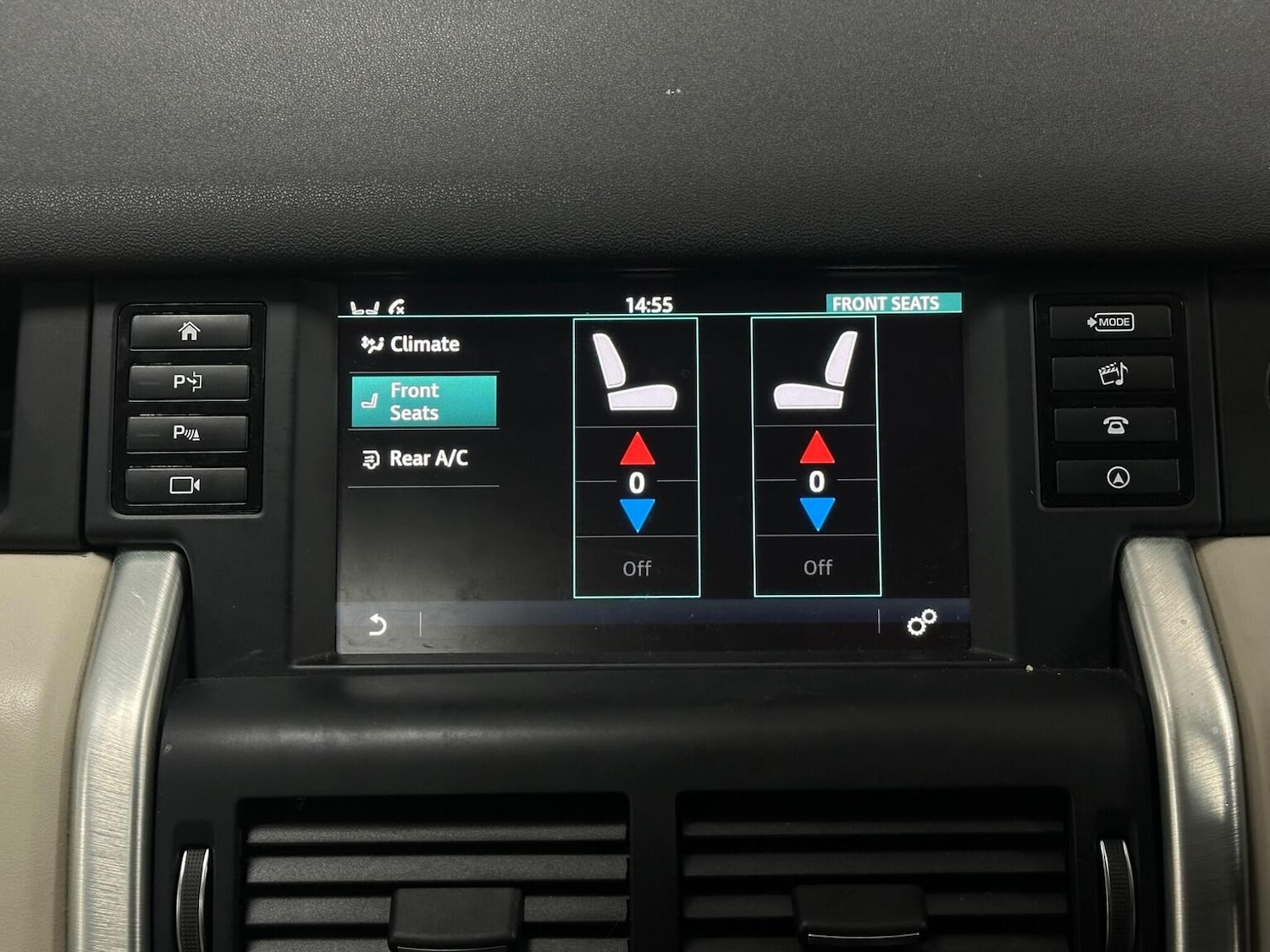 Used Land Rover Discovery Sport 2018 for sale - 76656231: Photo 31