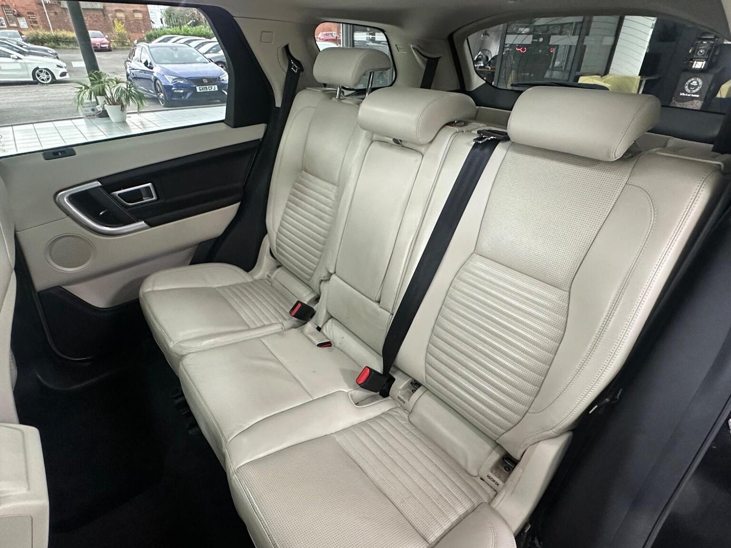 Used Land Rover Discovery Sport 2018 for sale - 76656231: Photo 36