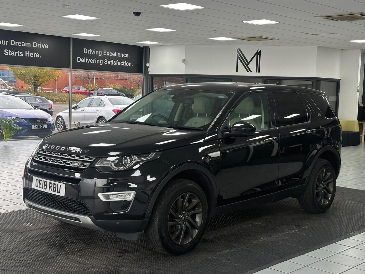 Used Land Rover Discovery Sport 2018 for sale - 76656231: Photo 6