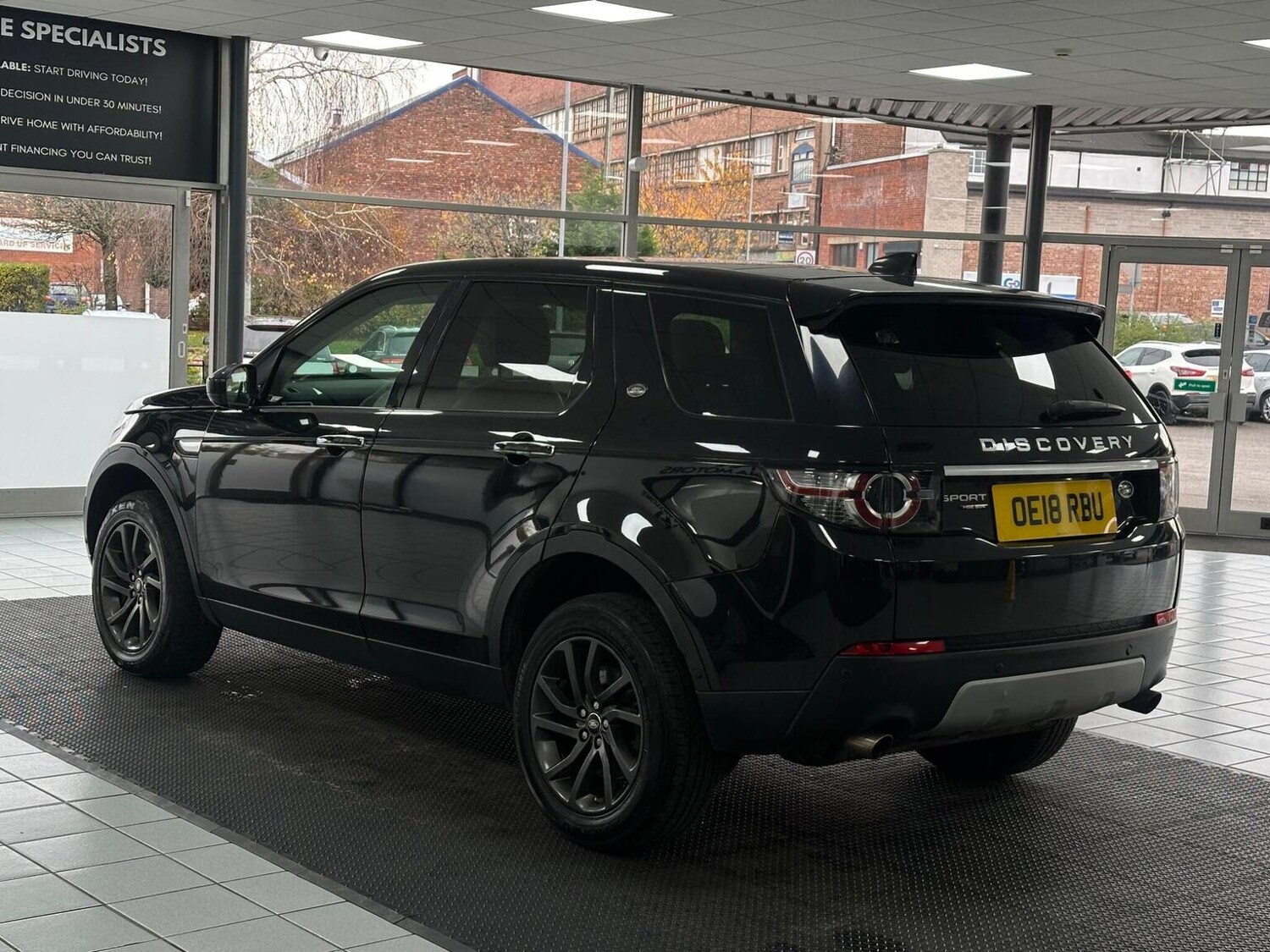 Used Land Rover Discovery Sport 2018 for sale - 76656231: Photo 8