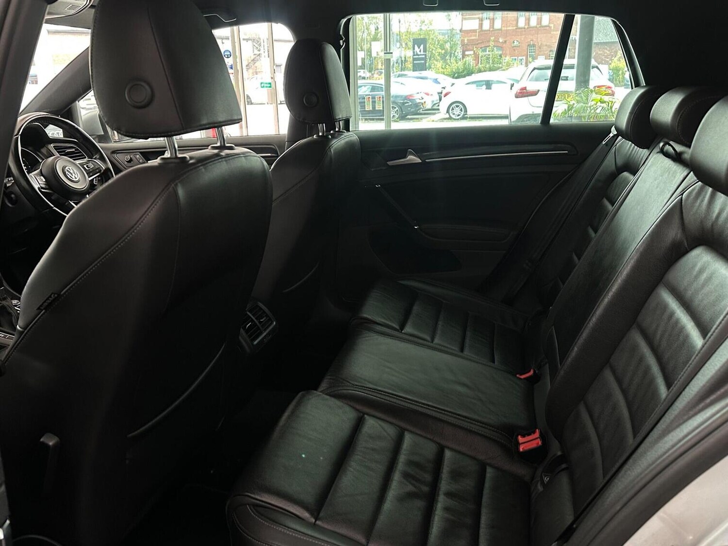 Used Volkswagen Golf 2016 for sale - 76656032: Photo 34