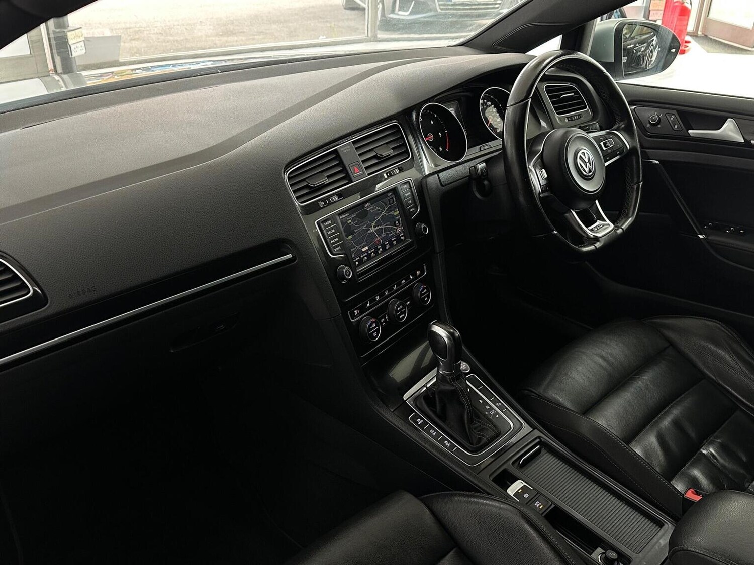 Used Volkswagen Golf 2016 for sale - 76656032: Photo 36