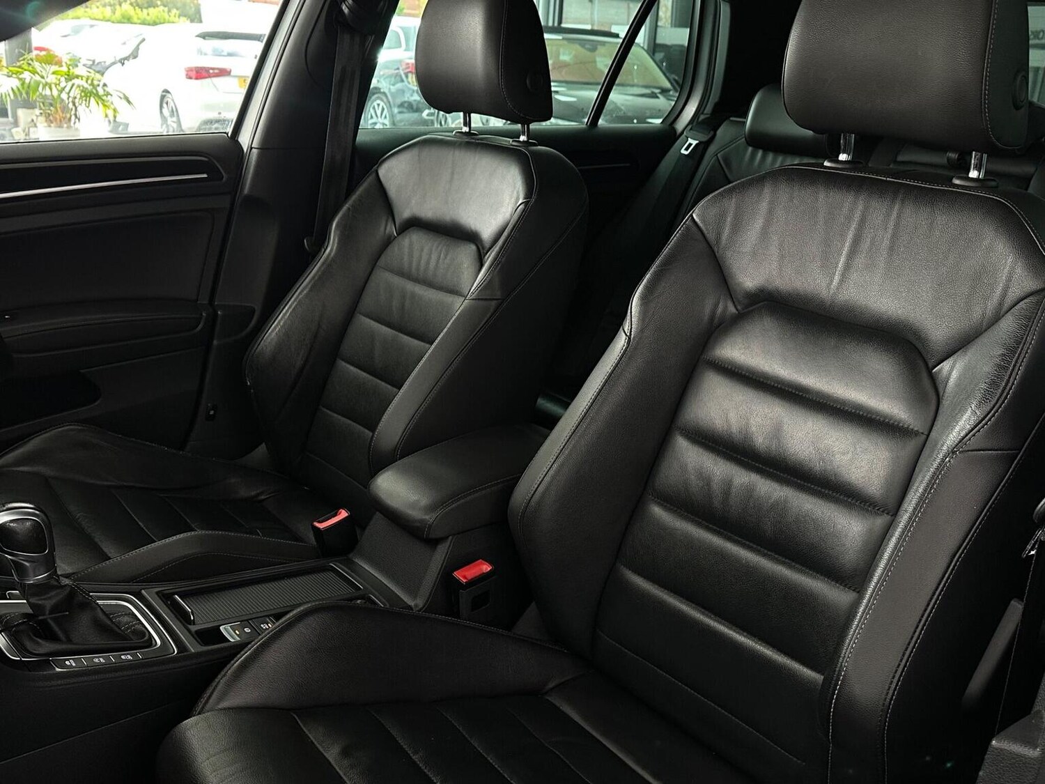 Used Volkswagen Golf 2016 for sale - 76656032: Photo 38