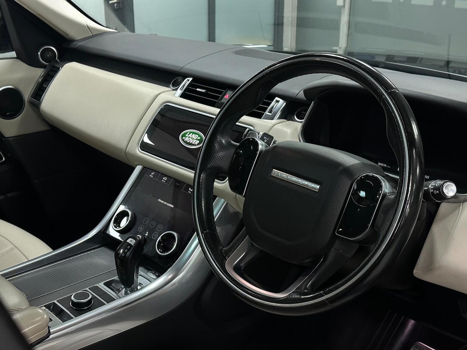 Used Land Rover Range Rover Sport 2018 for sale - 76655990: Photo 15