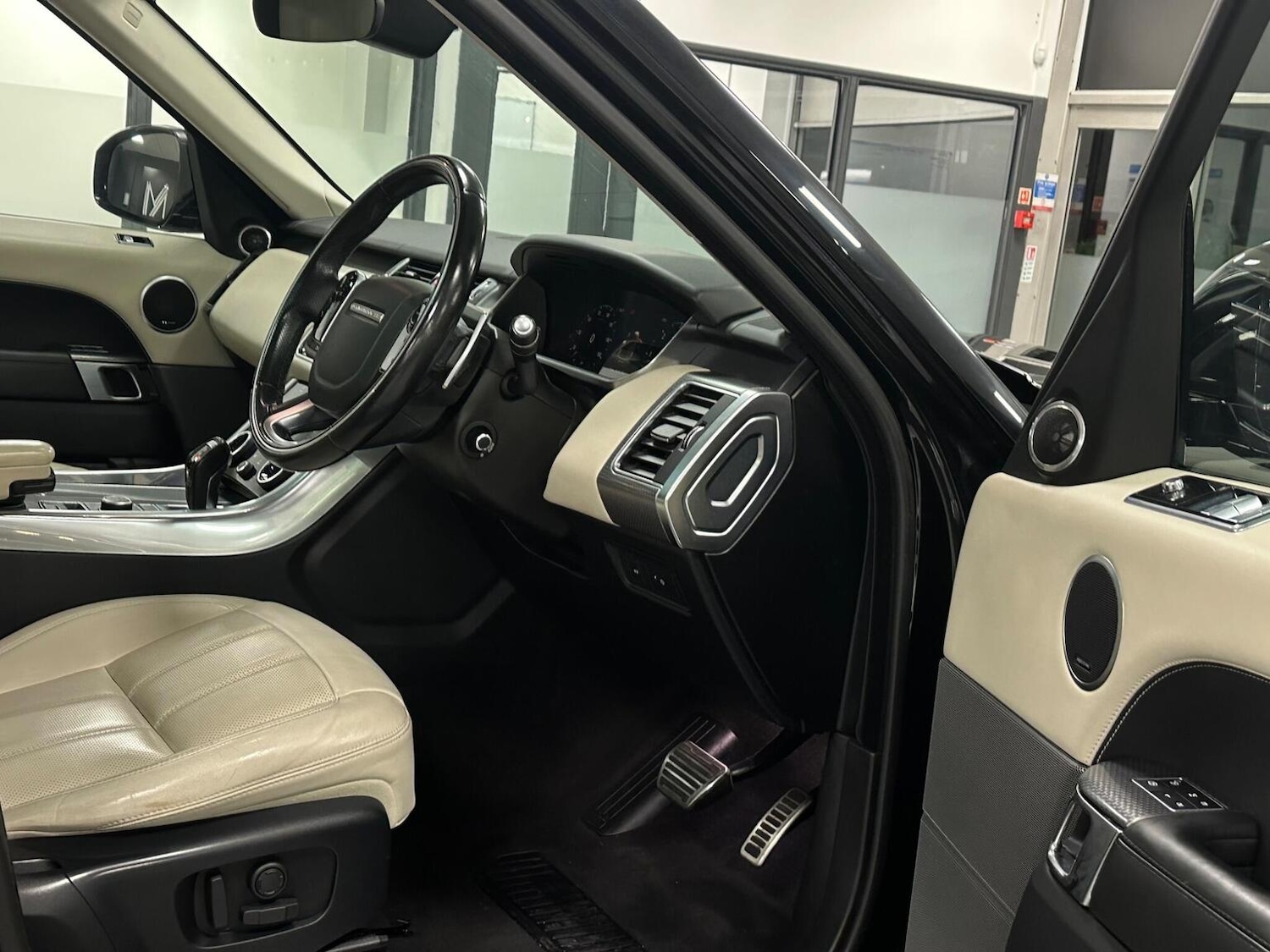 Used Land Rover Range Rover Sport 2018 for sale - 76655990: Photo 20