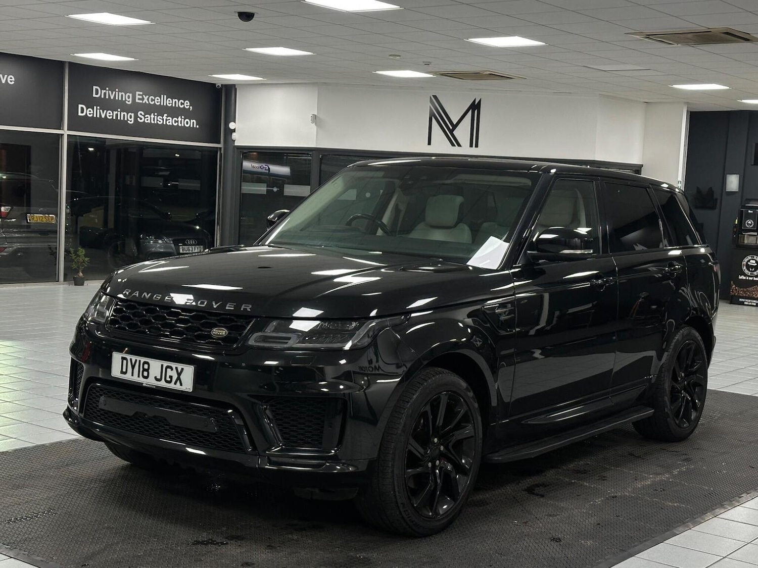 Used Land Rover Range Rover Sport 2018 for sale - 76655990: Photo 6