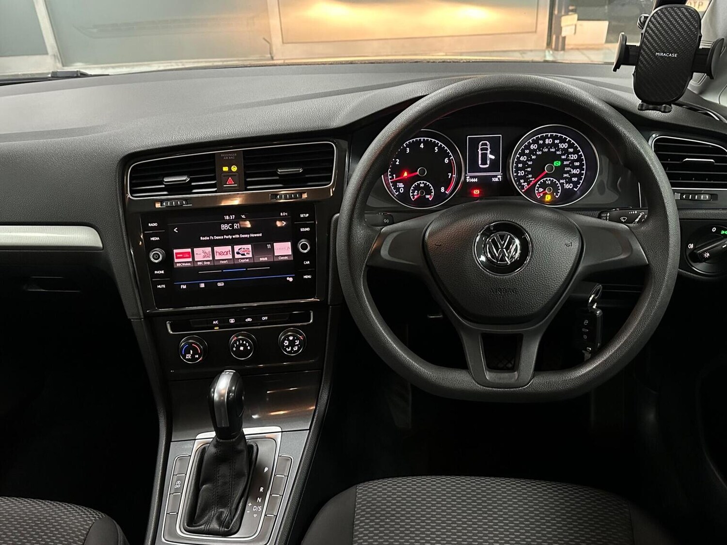 Used Volkswagen Golf 2017 for sale - 76656128: Photo 17