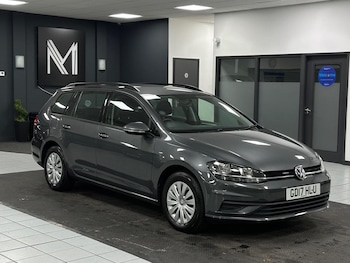 Used Volkswagen Golf 2017 for sale - 76656128: Photo