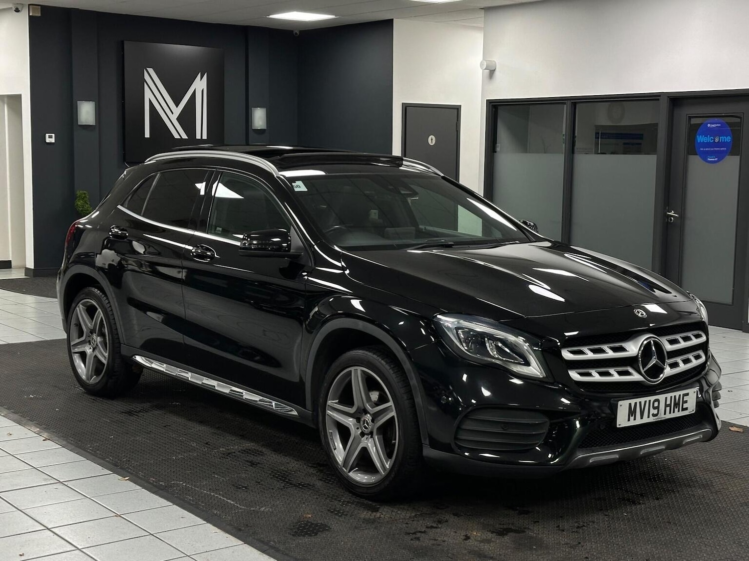 Used Mercedes-Benz GLA 2019 for sale - 76741321: Photo 3