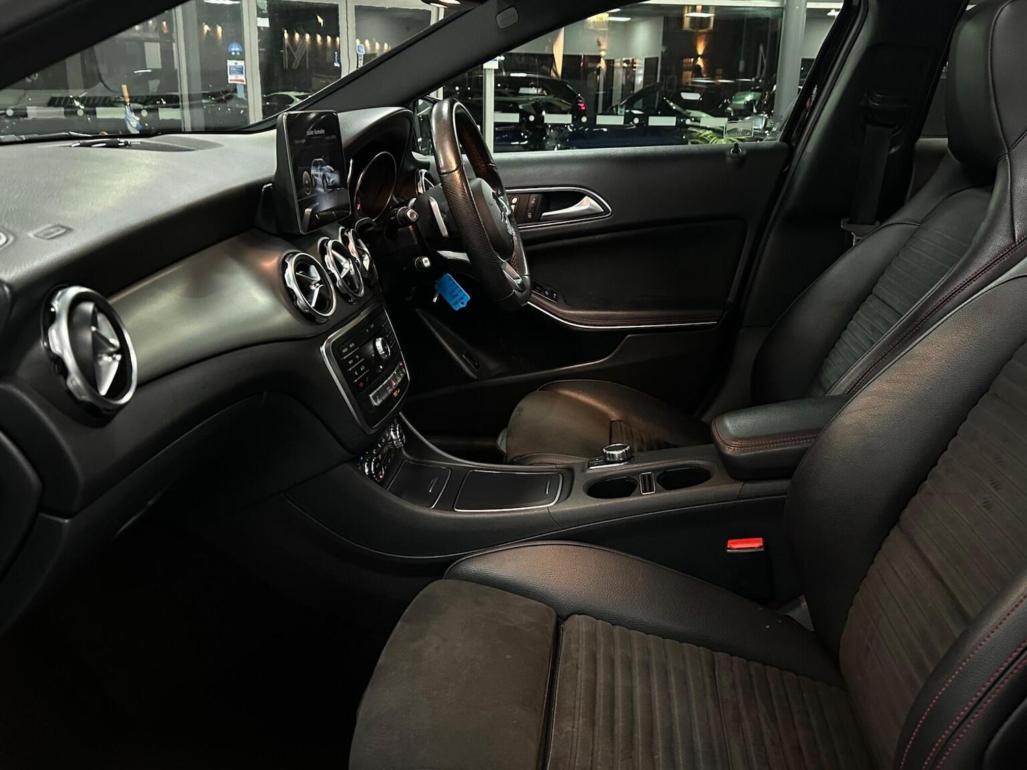 Used Mercedes-Benz GLA 2019 for sale - 76741321: Photo 39