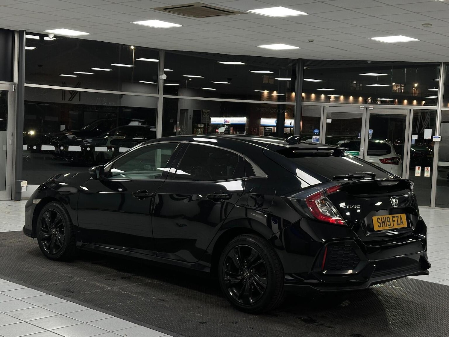 Used Honda Civic 2019 for sale - 76656059: Photo 10