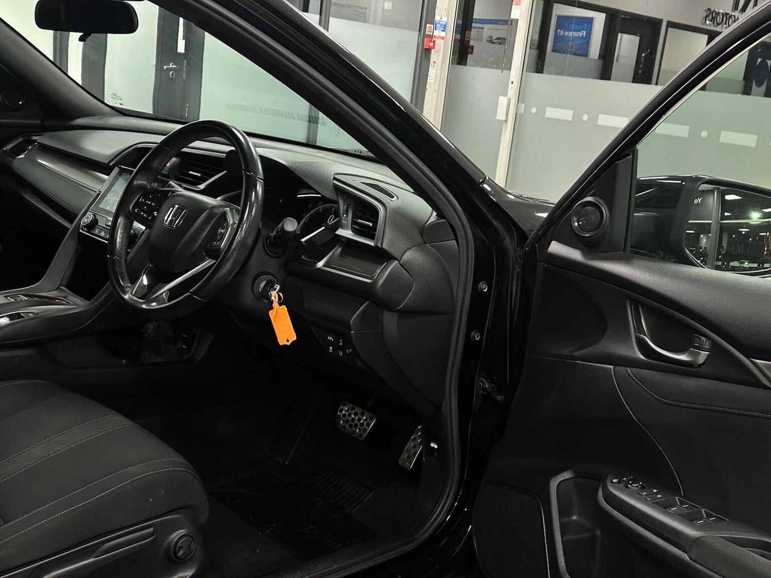 Used Honda Civic 2019 for sale - 76656059: Photo 19