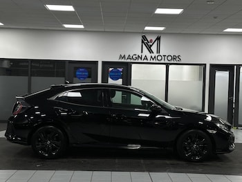 Used Honda Civic 2019 for sale - 76656059: Photo