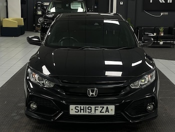 Used Honda Civic 2019 for sale - 76656059: Photo