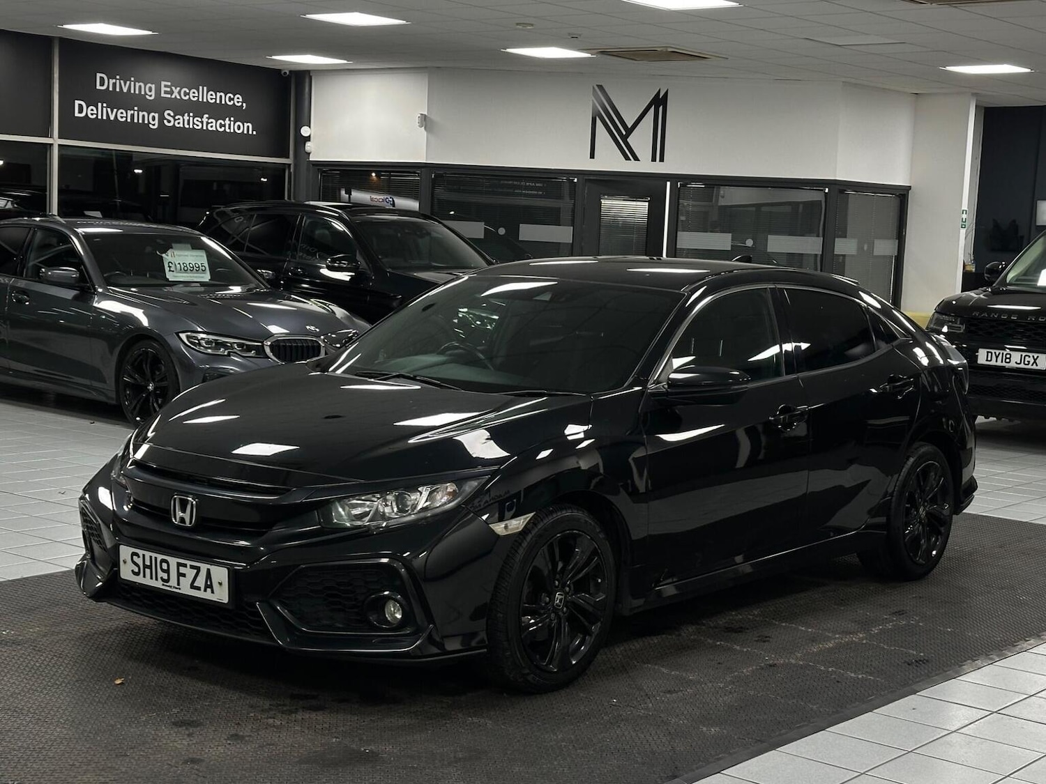 Used Honda Civic 2019 for sale - 76656059: Photo 5