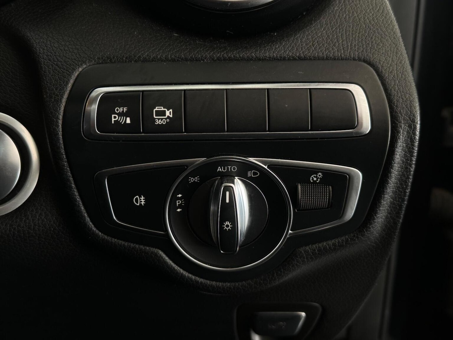 Used Mercedes-Benz GLC 2018 for sale - 76656275: Photo 22