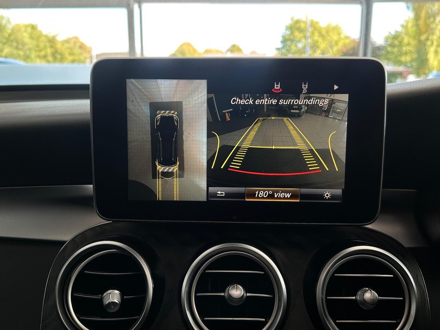 Used Mercedes-Benz GLC 2018 for sale - 76656275: Photo 25