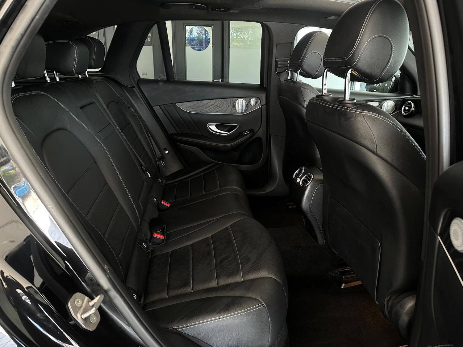 Used Mercedes-Benz GLC 2018 for sale - 76656275: Photo 28