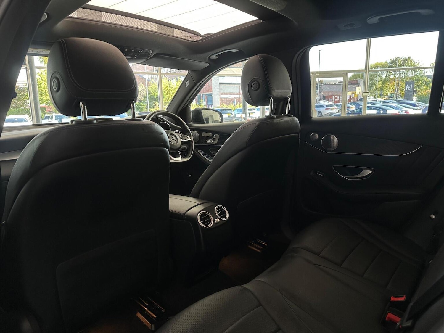 Used Mercedes-Benz GLC 2018 for sale - 76656275: Photo 36