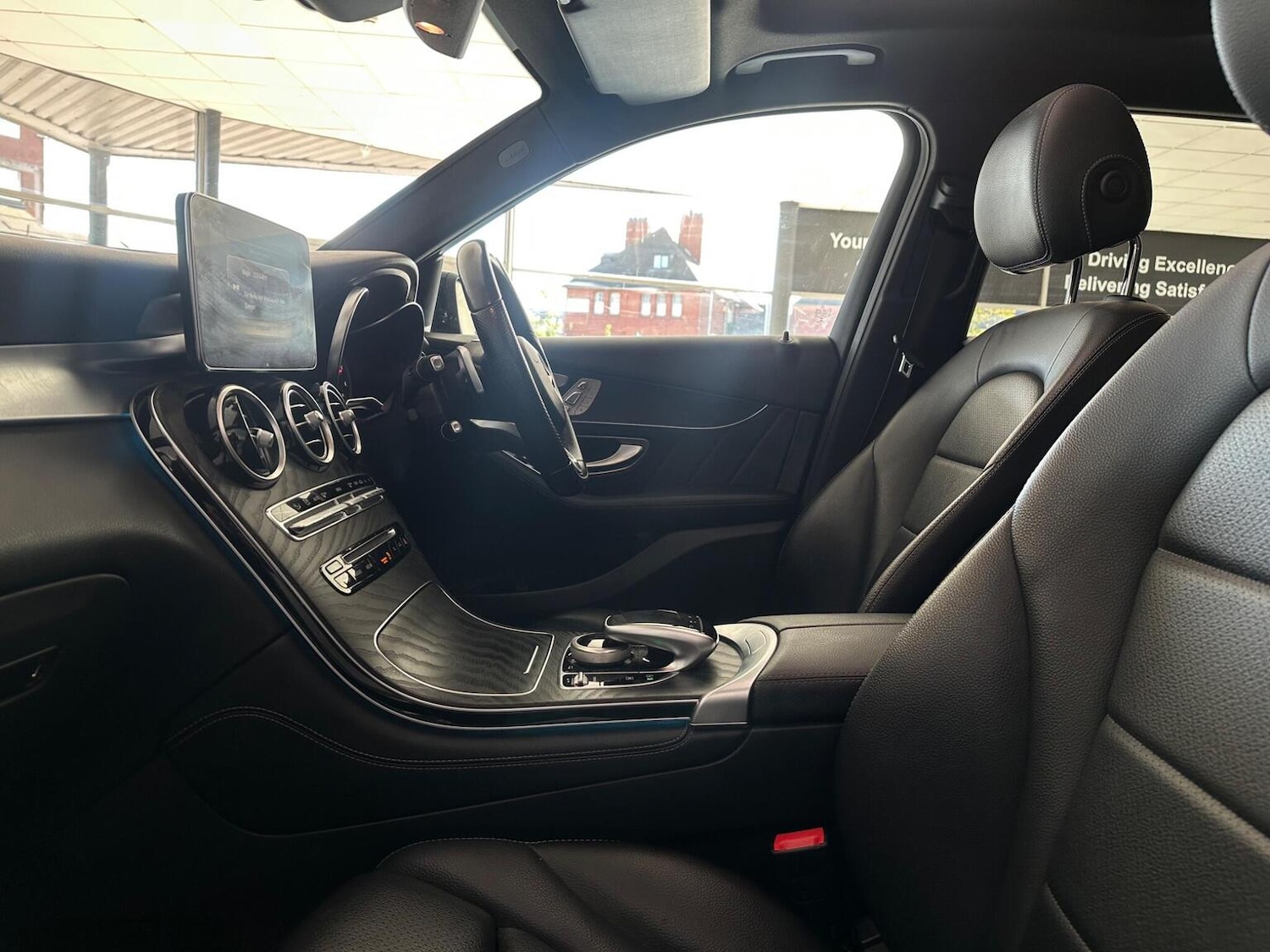 Used Mercedes-Benz GLC 2018 for sale - 76656275: Photo 38